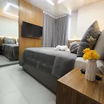 Apto 2 Quartos Luxuoso A Poucos Metros Da Beira Mar